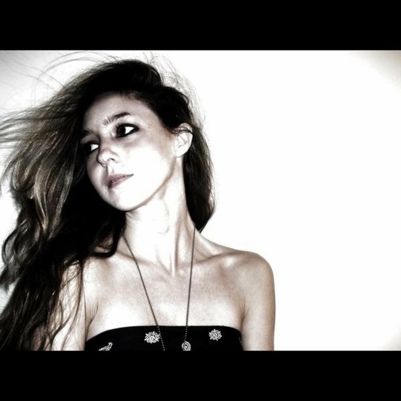 Meet your Posher, Meagan - Picture 5 of 8